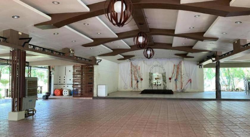 Palaisdaan Hotel and Restaurant