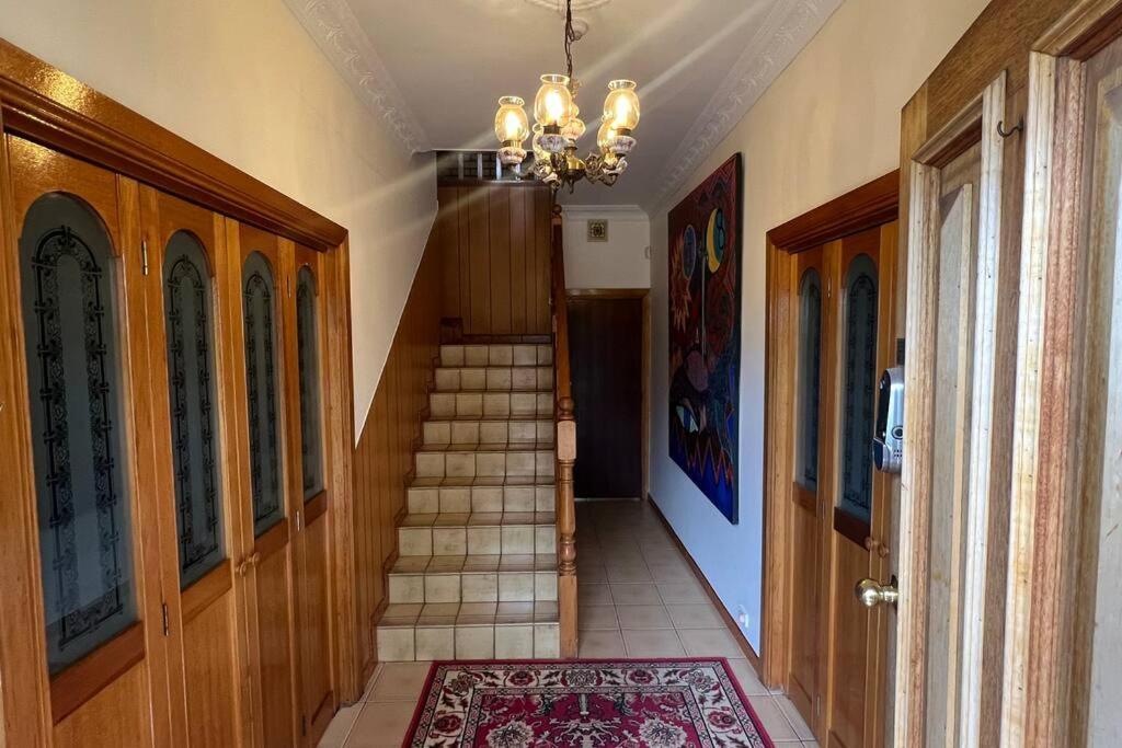 Croydon Beautiful entire top floor 200sqm