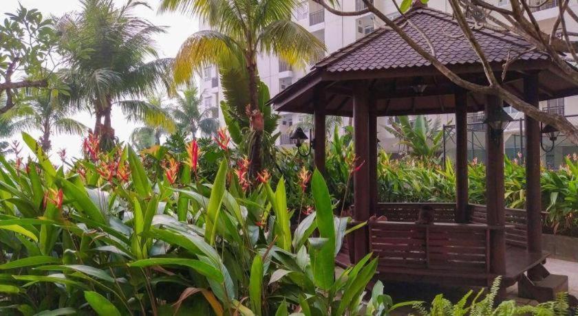 Cinere Resort by Gold Room