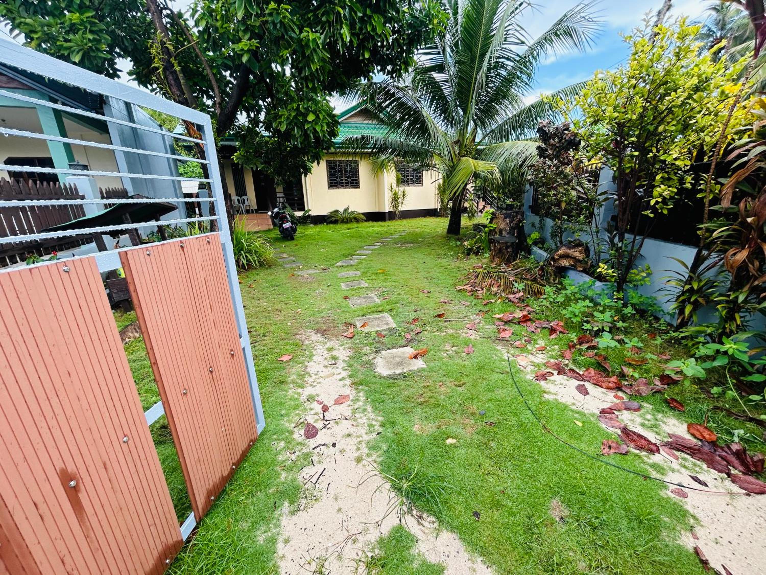 General Luna Villa with kitchen, wifi and parking view 5