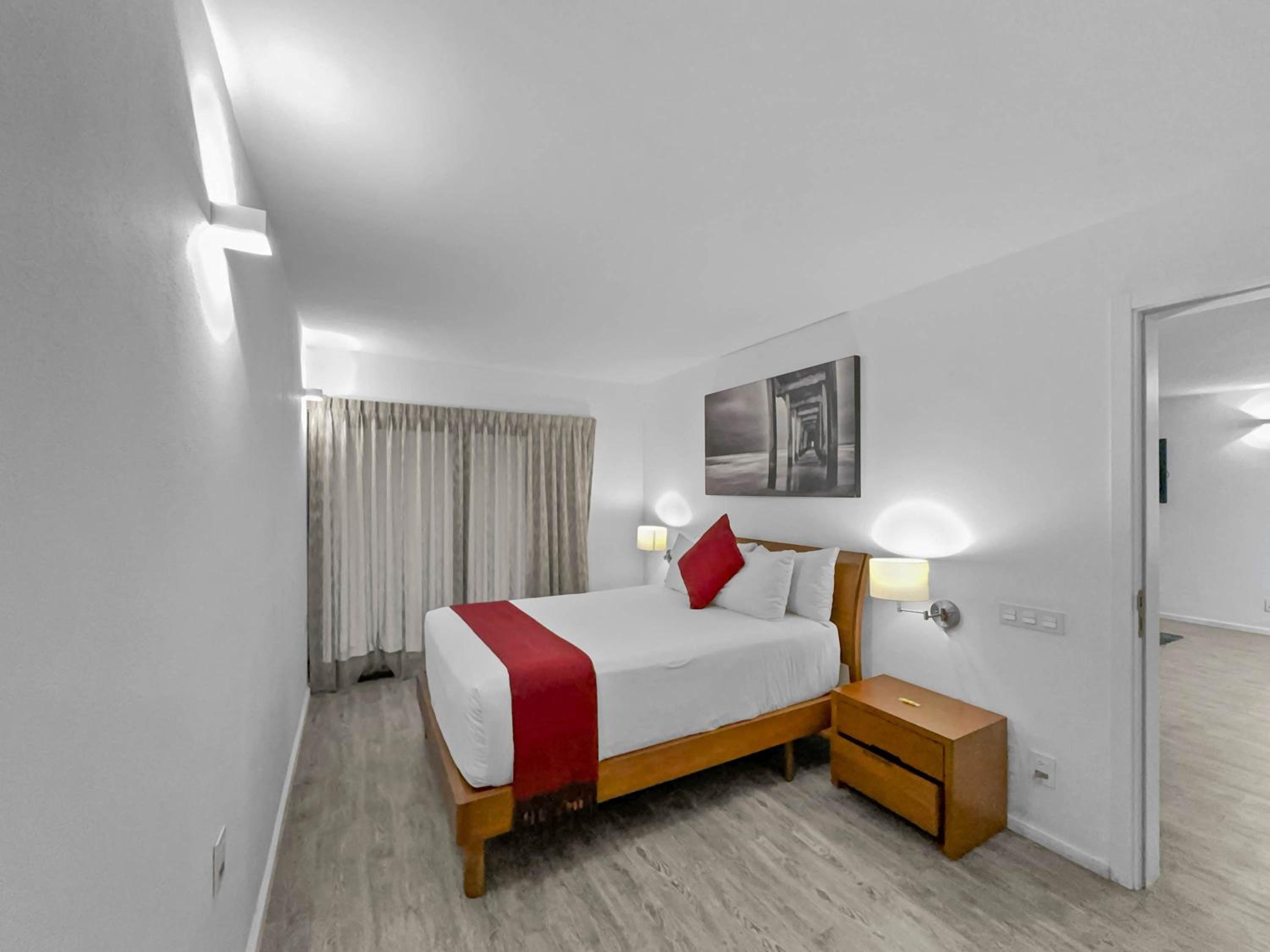 Armonik suites By Casanevo - Master King Bed Suite photo 5