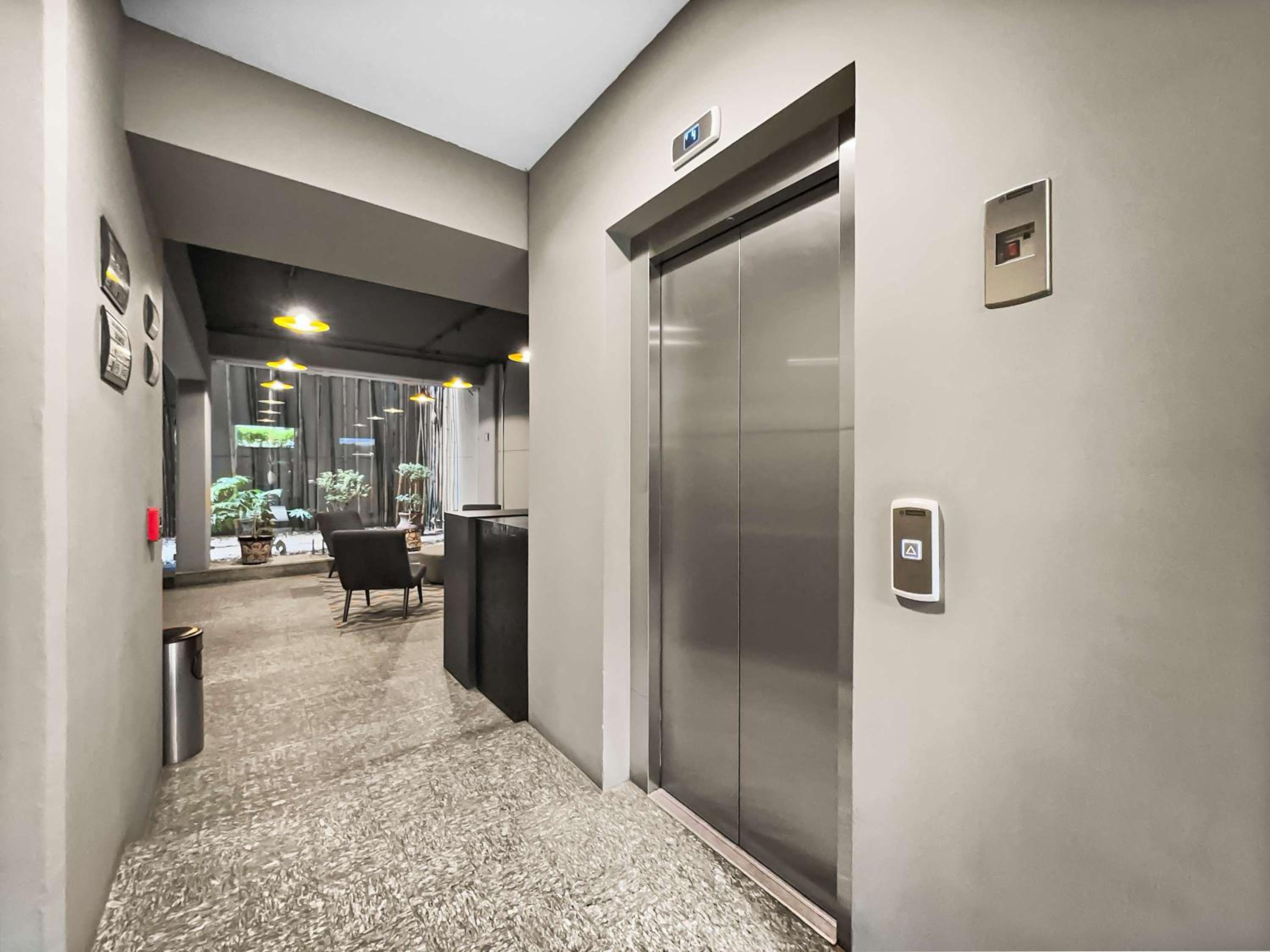 Armonik suites By Casanevo - Master King Bed Suite photo 2