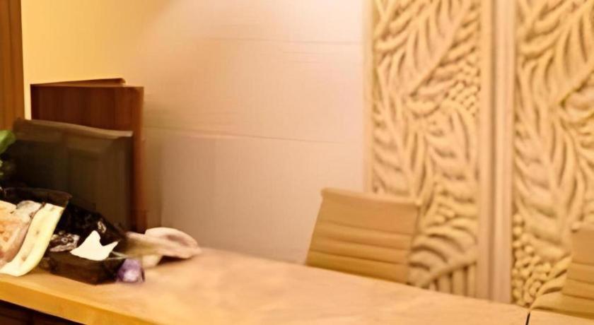 Sunny Day Hotel, Mong Kok