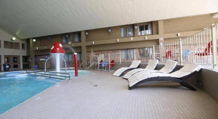 Medicine Hat Inn & Suites