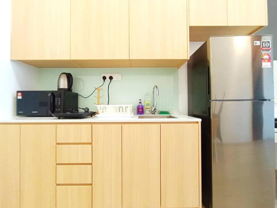COL 23a8B Modern KLCC View Studio