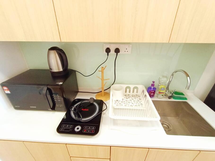 COL 23a8B Modern KLCC View Studio