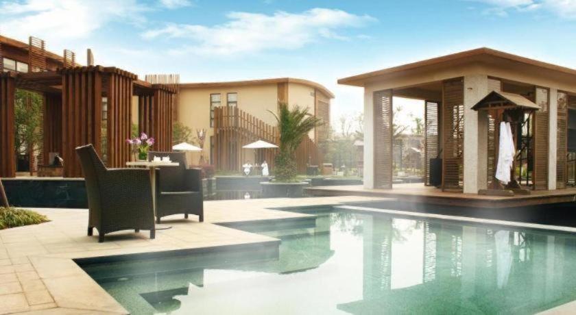 Suzhou Phoenix Hotspring Resort