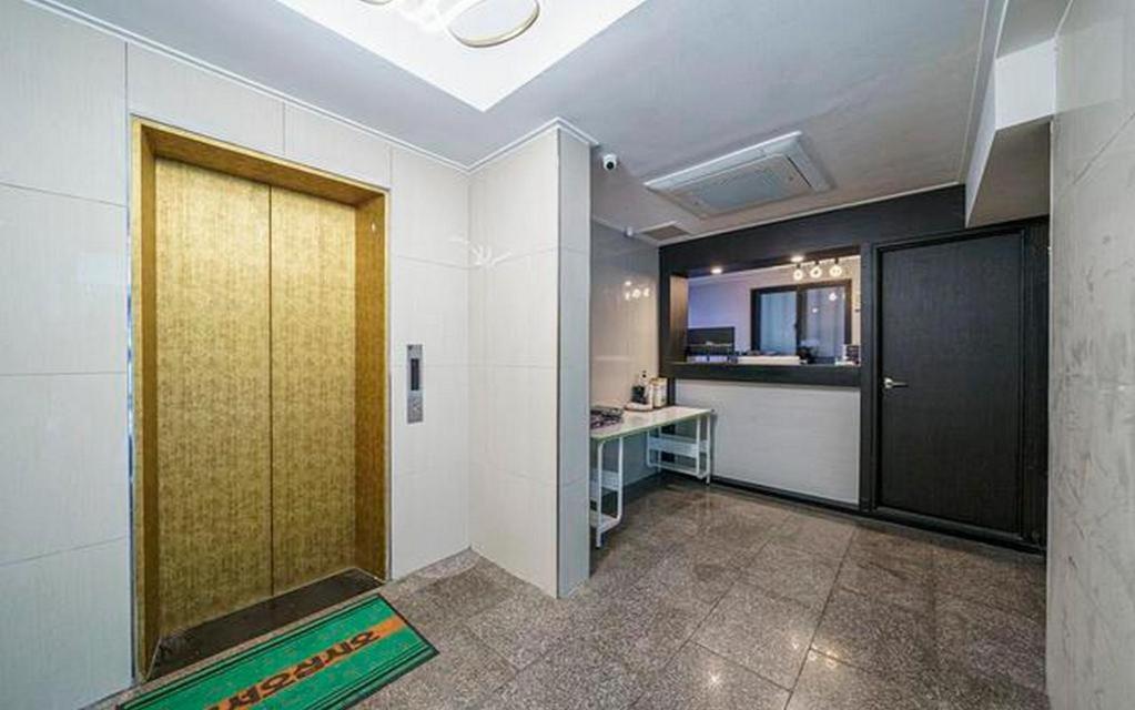 NINE HOTEL