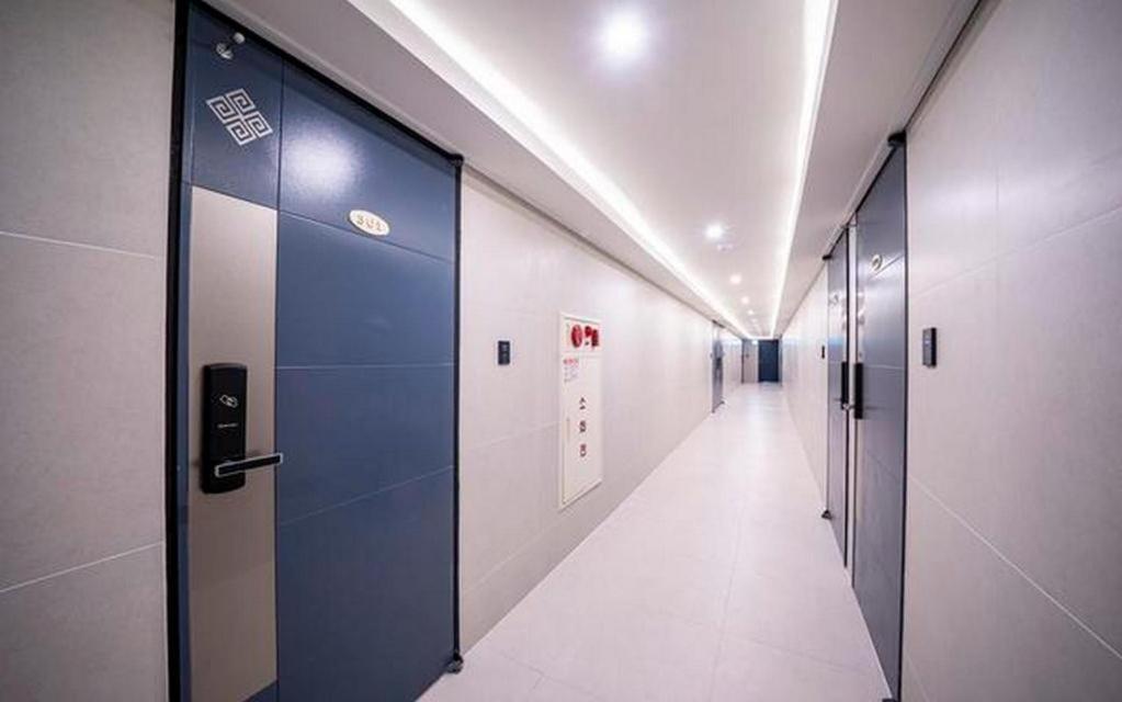 NINE HOTEL