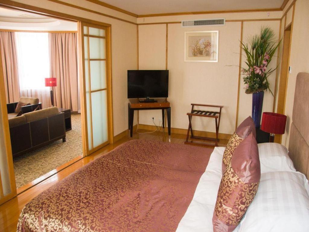 Qingdao Royal Garden Hotel