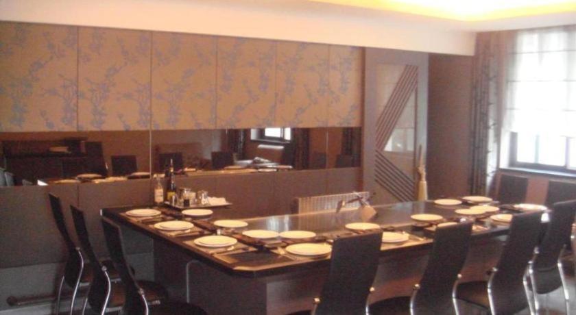 Qingdao Royal Garden Hotel