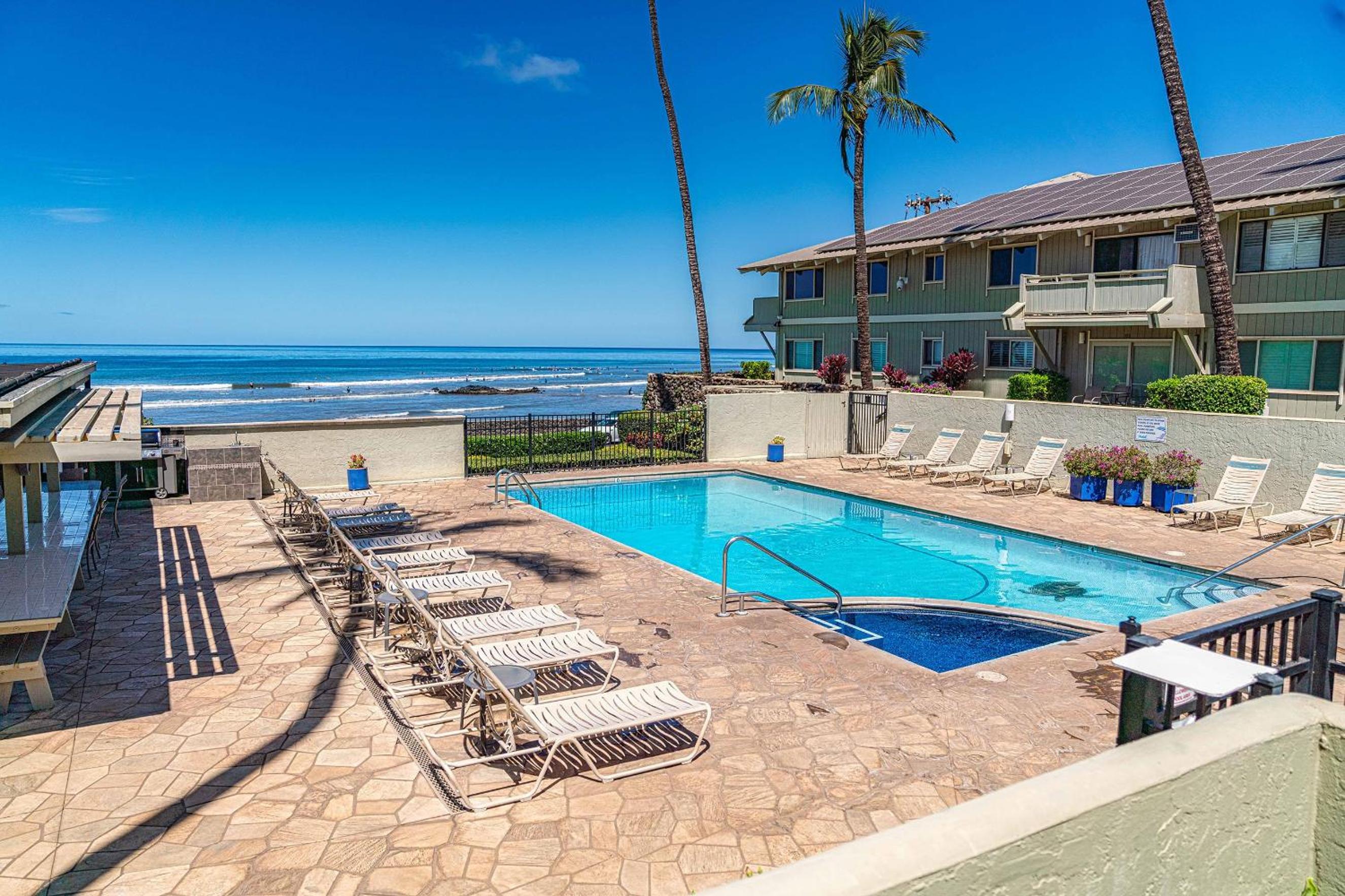 Shores of Maui 215 - Dramatic Ocean Views, Steps to the Beach, Renovated, AC!