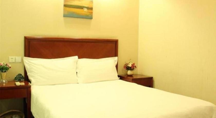 GreenTree Inn Guangzhou Panyu Bus Station Business Hotel