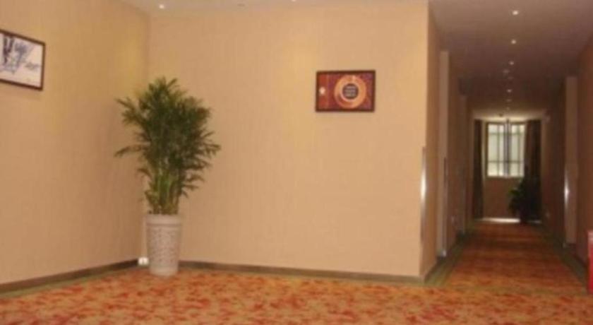 GreenTree Inn Guangzhou Panyu Bus Station Business Hotel