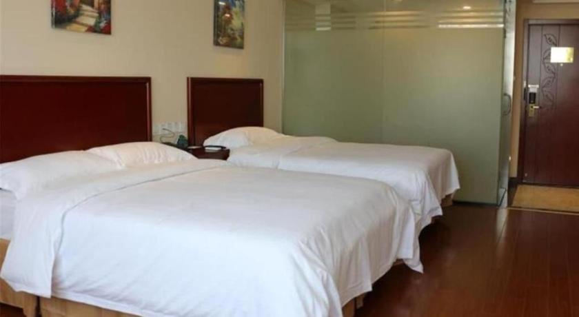 GreenTree Inn Guangzhou Panyu Bus Station Business Hotel