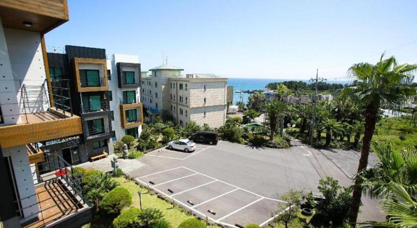 Port Avenue Hotel N Resort