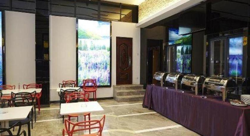 Lavande Hotel Wuhan Huanghelou Branch