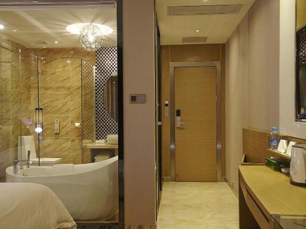 Lavande Hotel Wuhan Huanghelou Branch