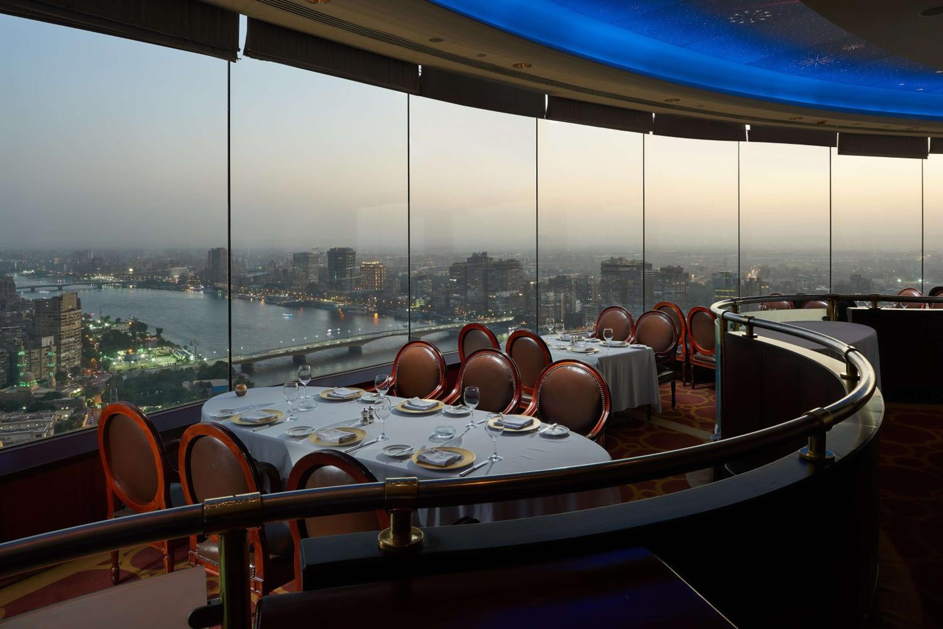 Hilton Cairo Grand Nile 8
