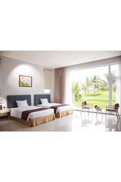 Diamond Bay Golf and Villas