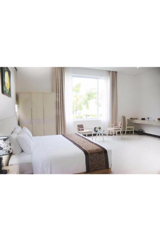 Diamond Bay Golf and Villas