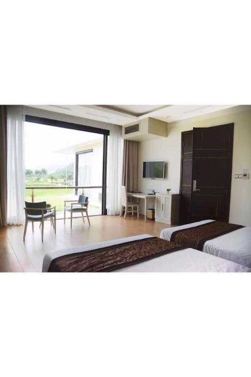Diamond Bay Golf and Villas