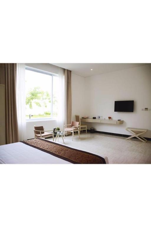 Diamond Bay Golf and Villas