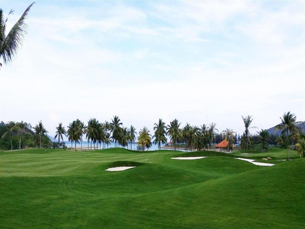 Diamond Bay Golf and Villas