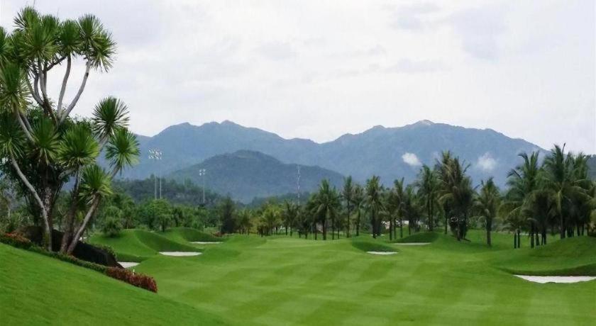 Diamond Bay Golf and Villas