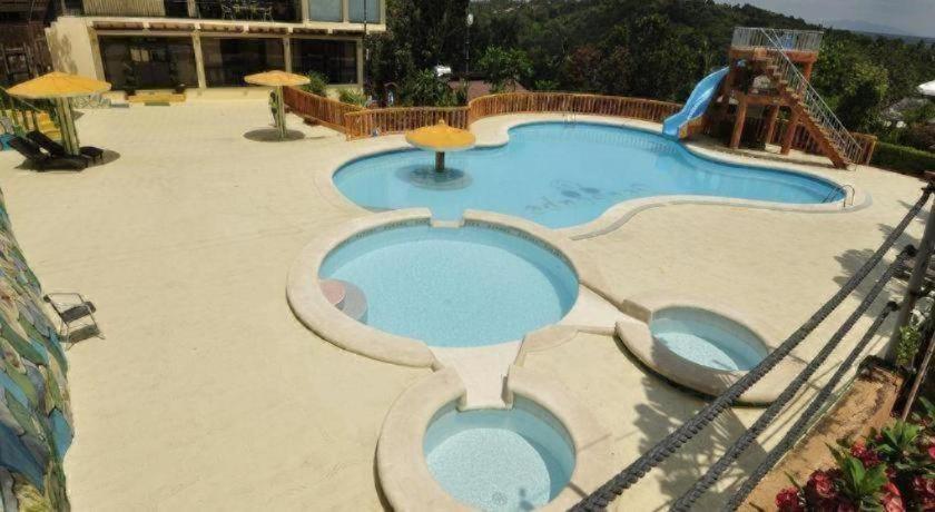 Seascape Resort