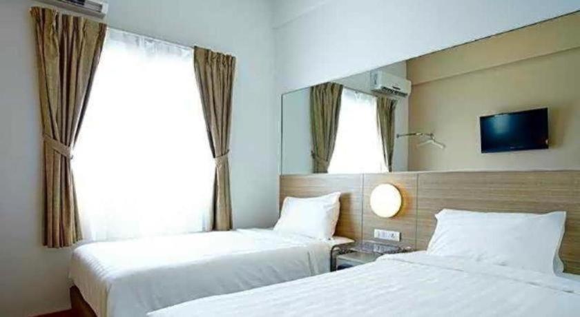 Monoloog Hotel Solo, Solo - 17