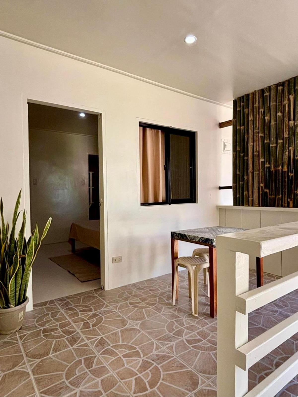 Bundal Riverside Room #3