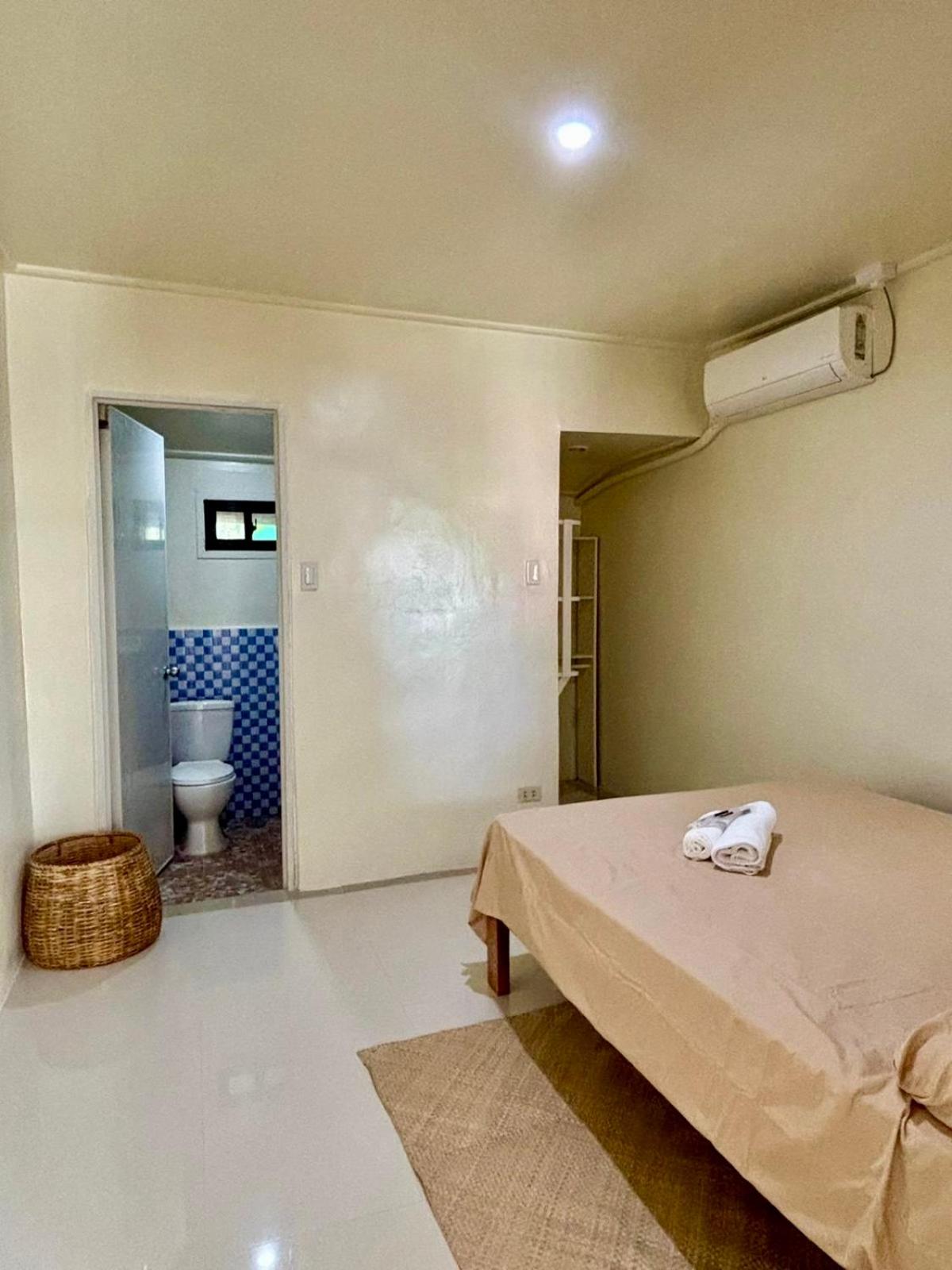 Bundal Riverside Room #3