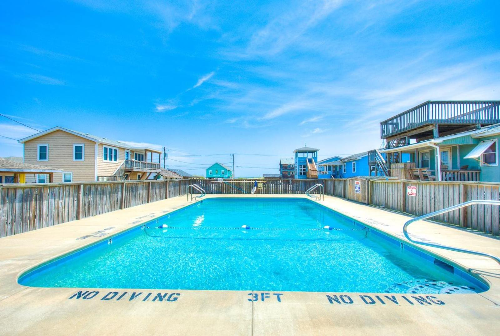 4080 Betcha Like It Across the Street from Beach view 4