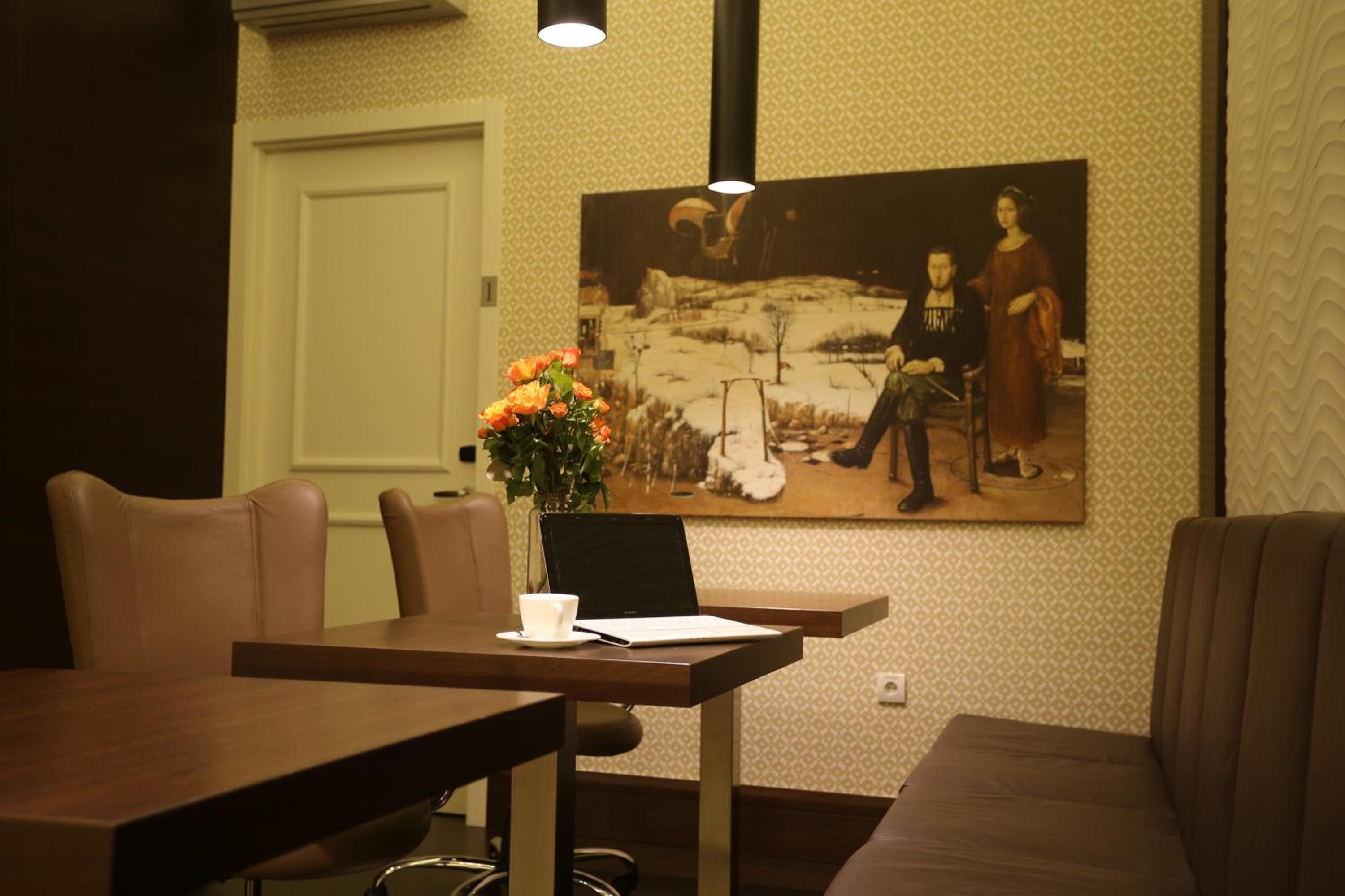 Belgreat Premium Suites view 5