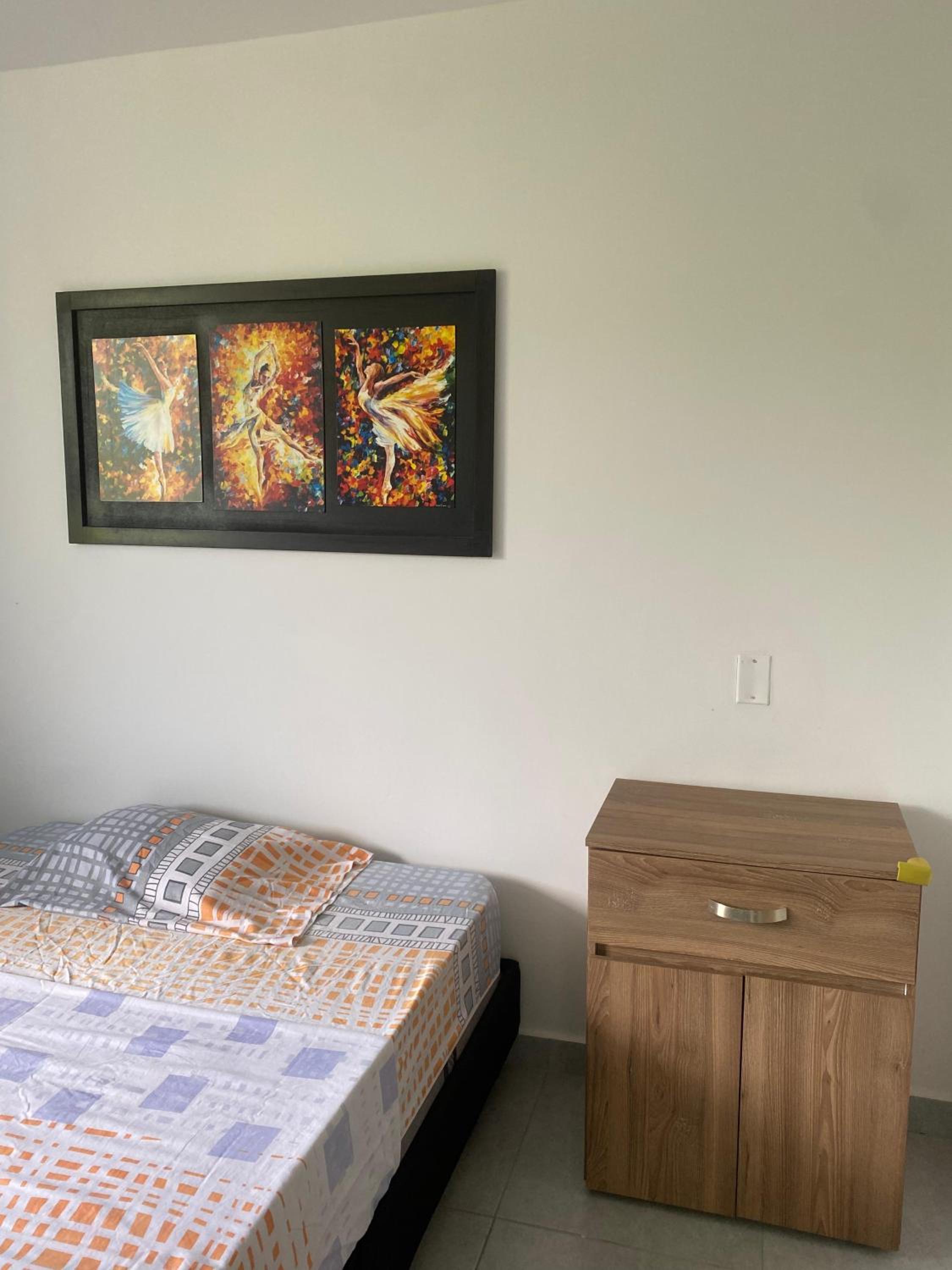 Hermoso APARTAMENTO EN RICAURTE-BAHIA SOLERO