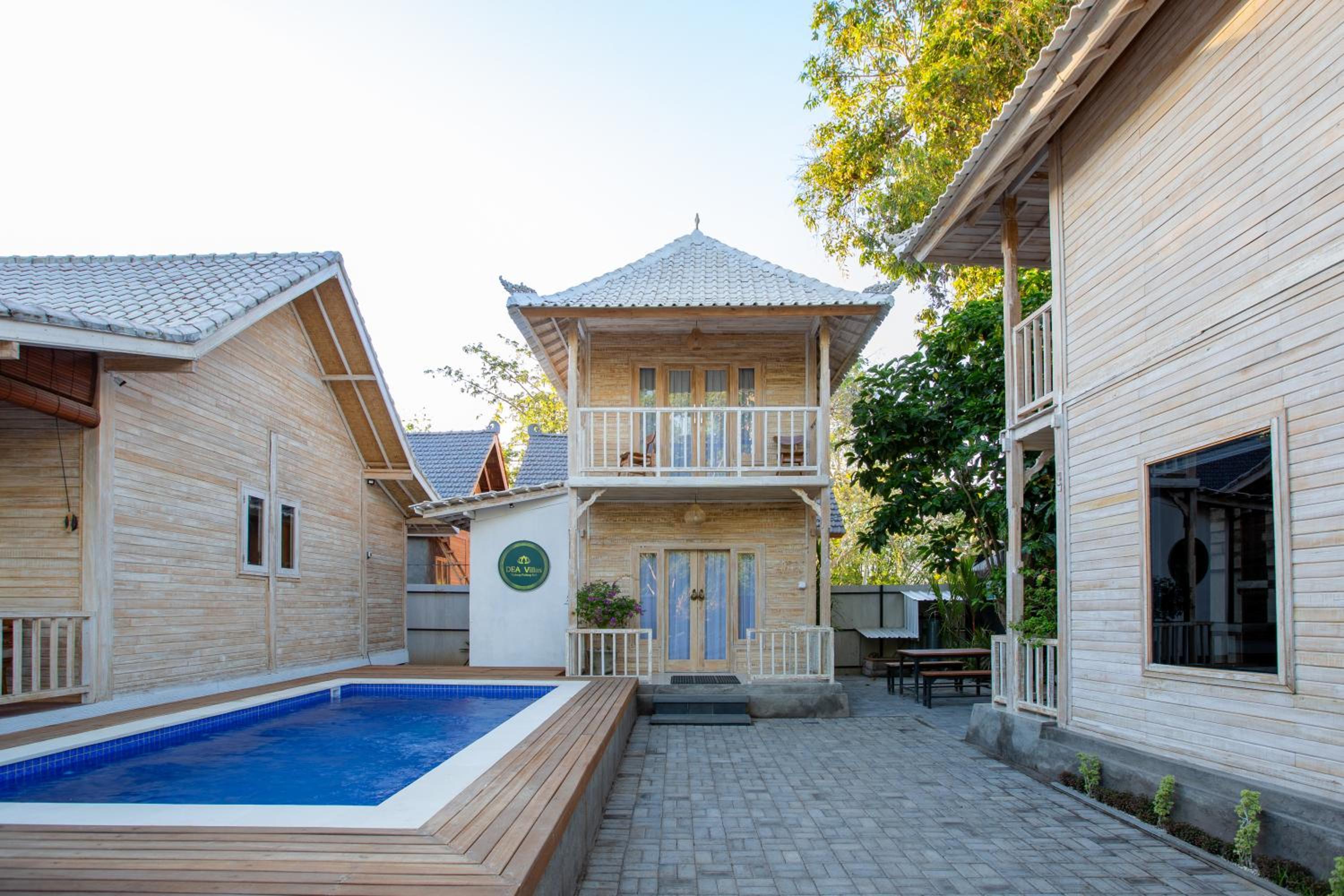 Dea Villa Padang Padang