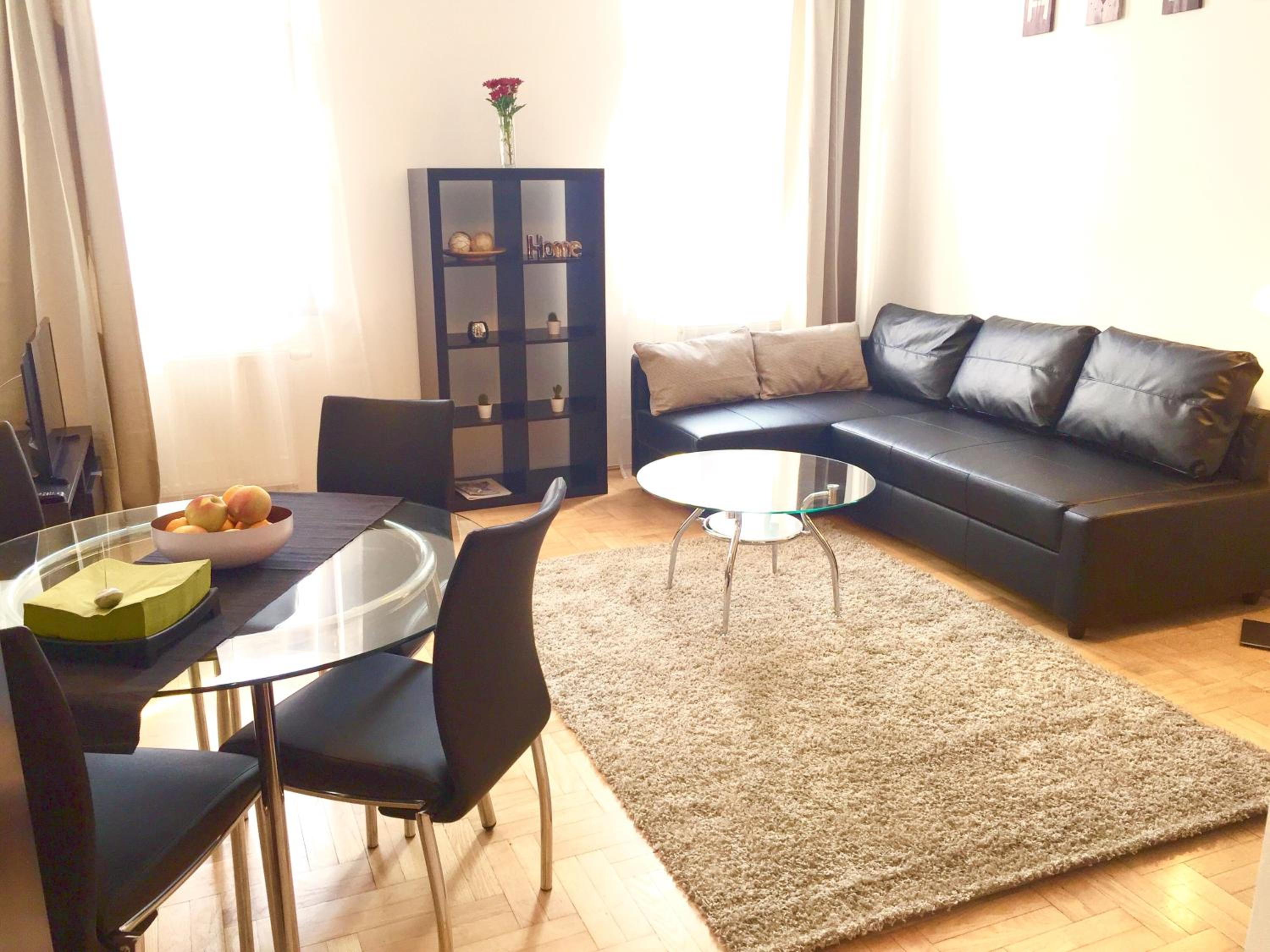Gozsdu Apartment