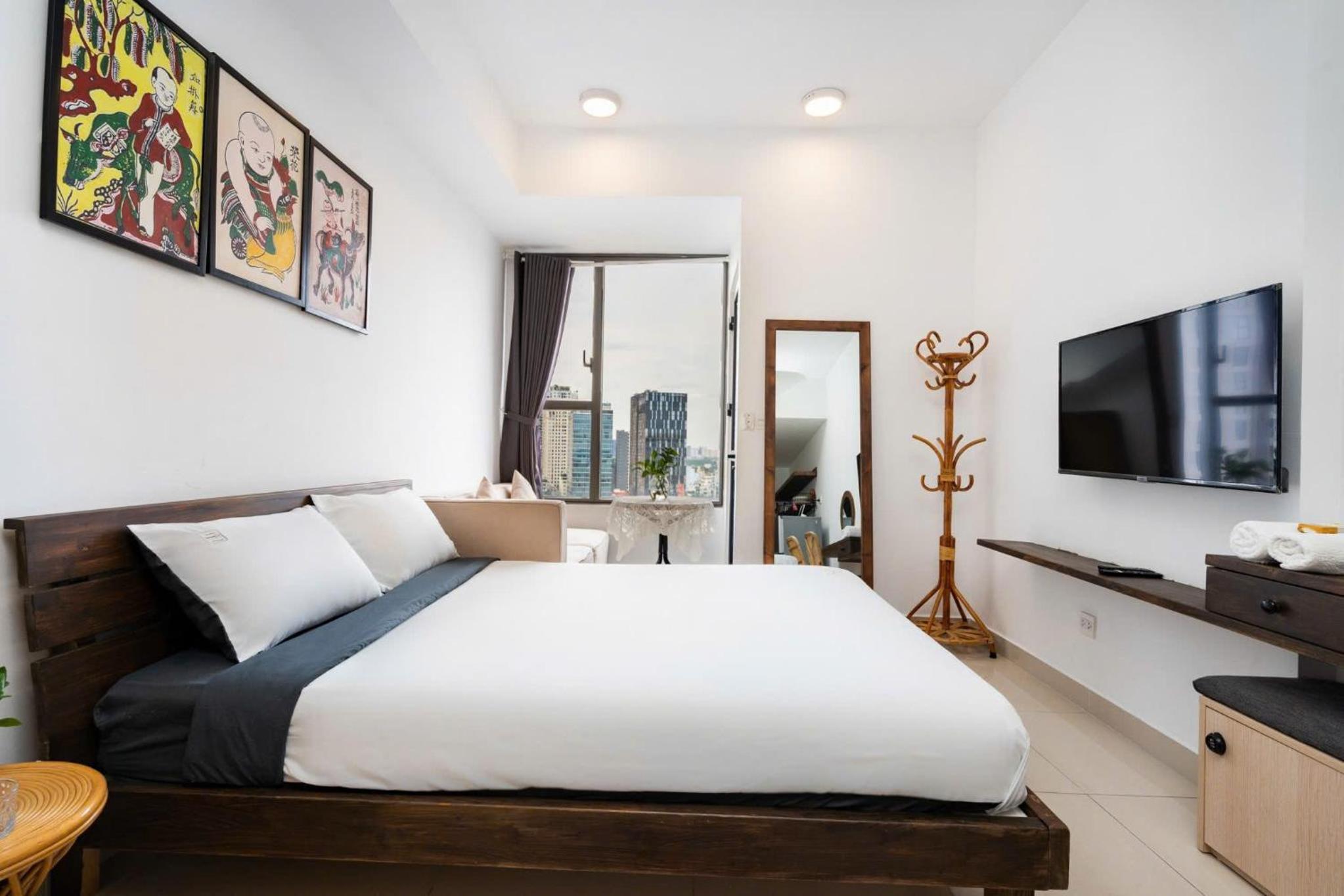Otis Apartment - Rivergate Building District 4