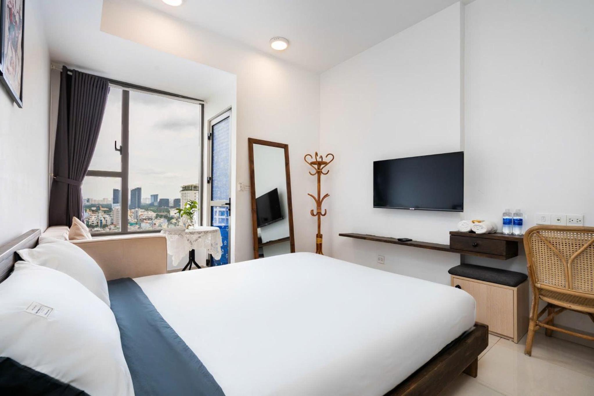 Otis Apartment - Rivergate Building District 4