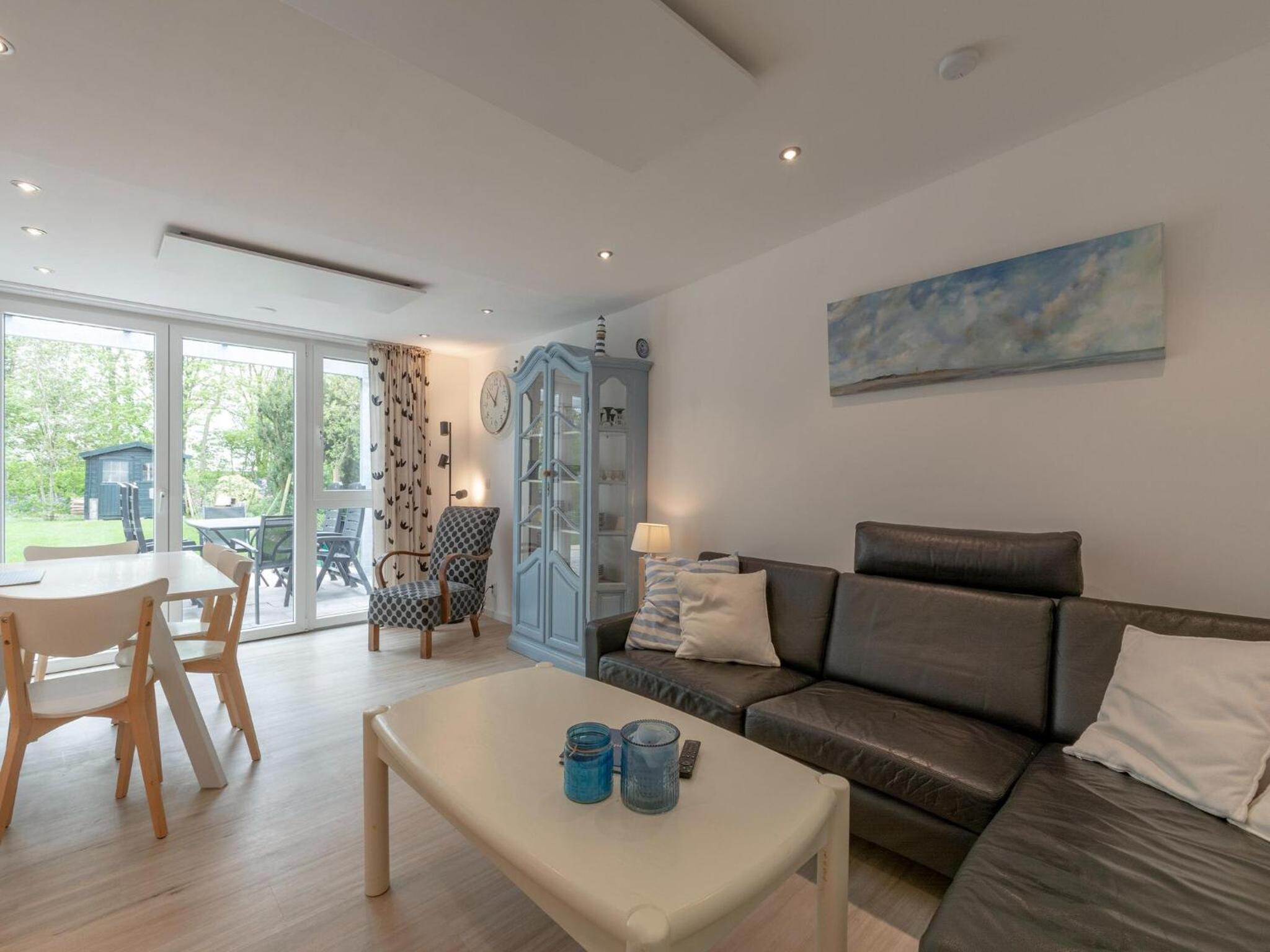 Duinland 146 for 4 guests with garden