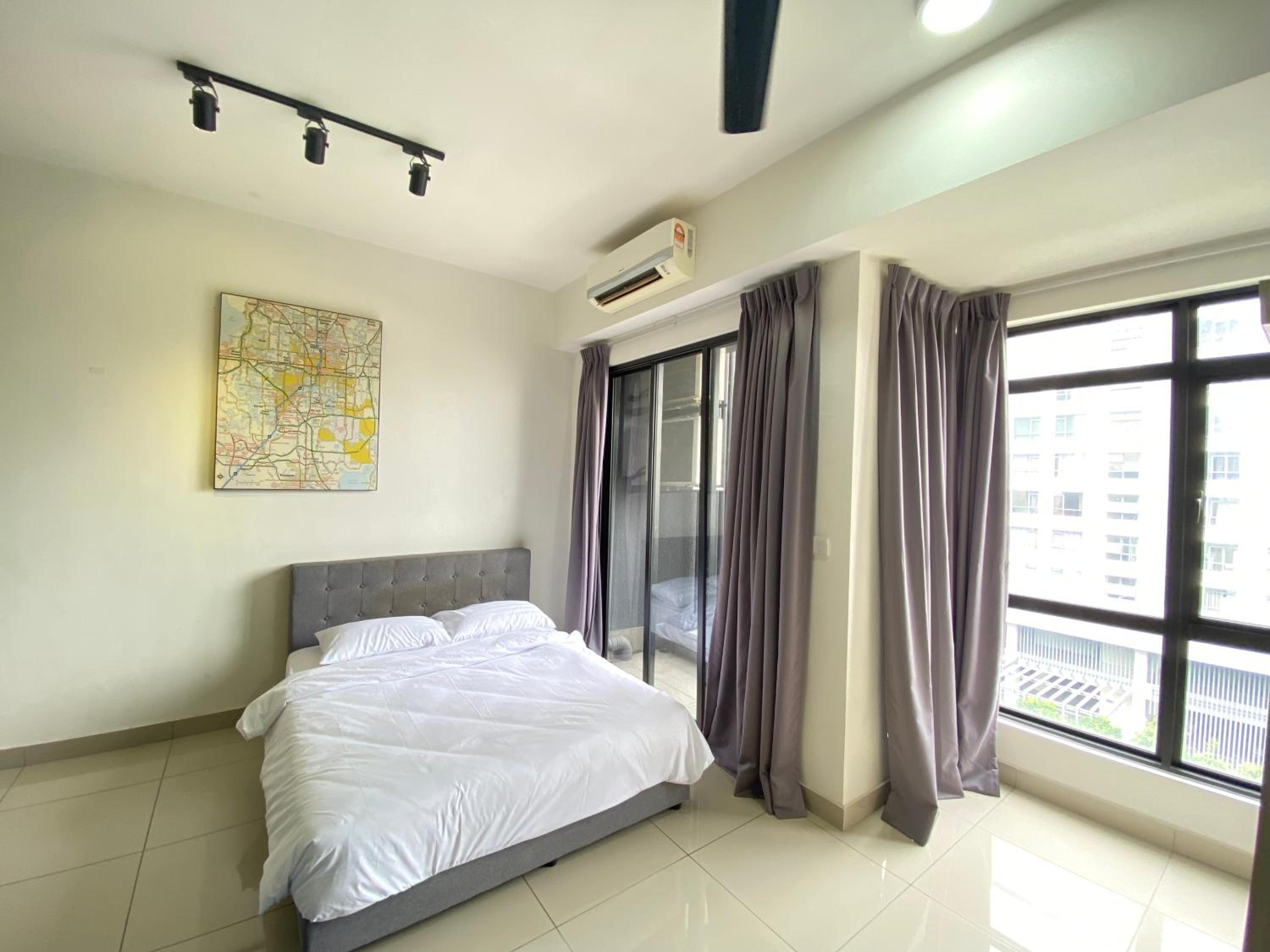 Kisa Studio Utropolis Glenmarie Urbano Near Kamalinda Wedding Hall Shah Alam photo 6