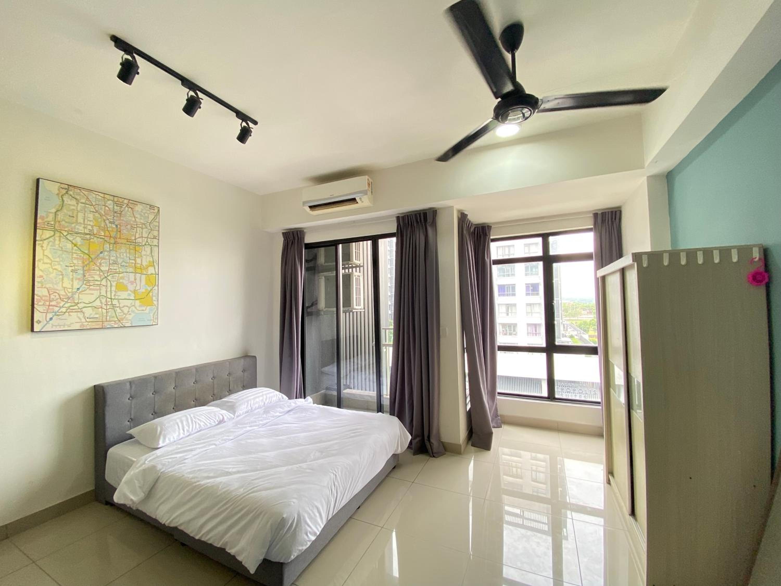 Kisa Studio Utropolis Glenmarie Urbano Near Kamalinda Wedding Hall Shah Alam photo 3