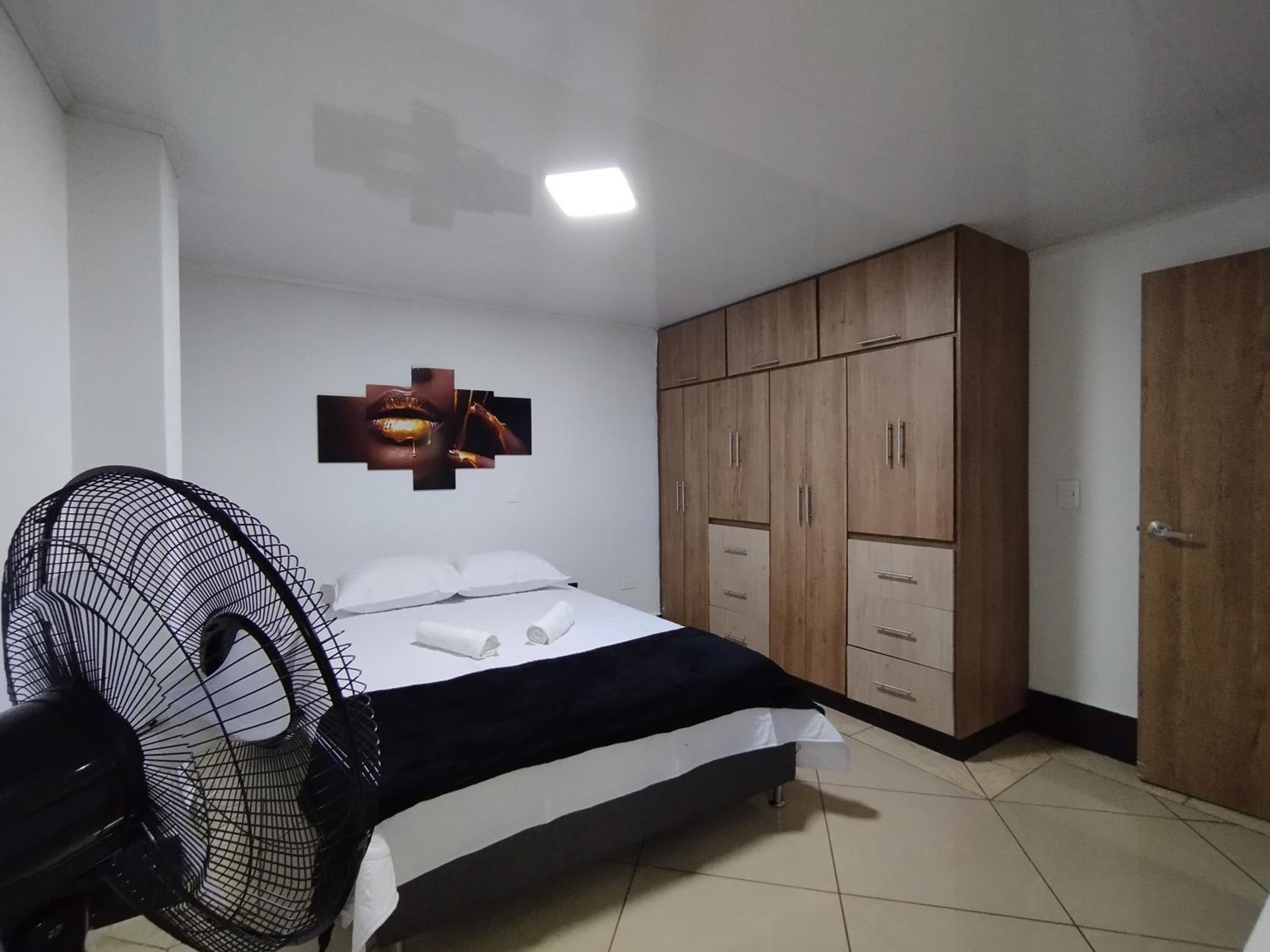 Aparta Suites Laureles 71 7 aptos