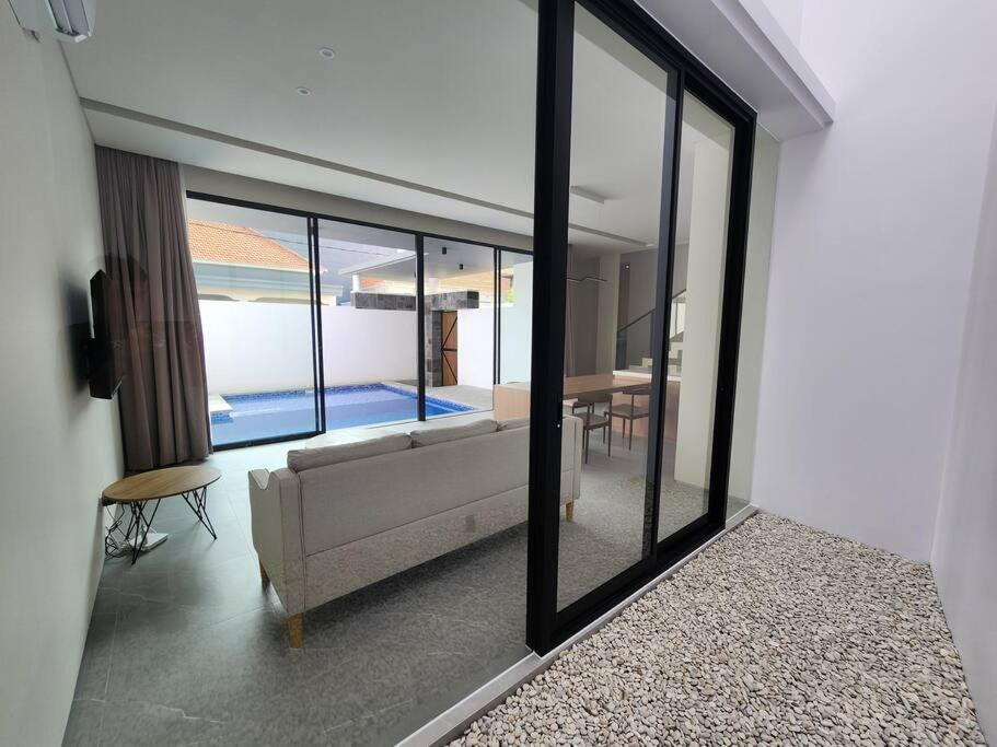 New modern 2BR Private villa- 5mins to the beach view 2