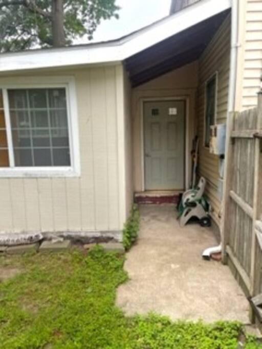 Cozy Home 5 Mins From I95 Train Beach Shopping - Property Image 23