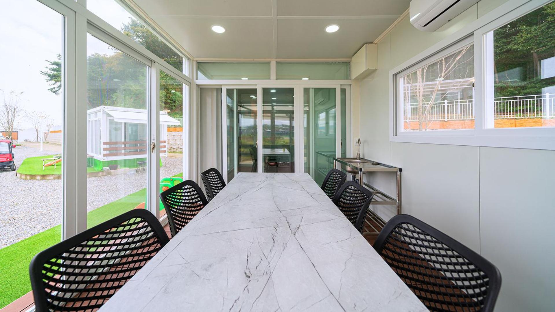 meeting & event spaces