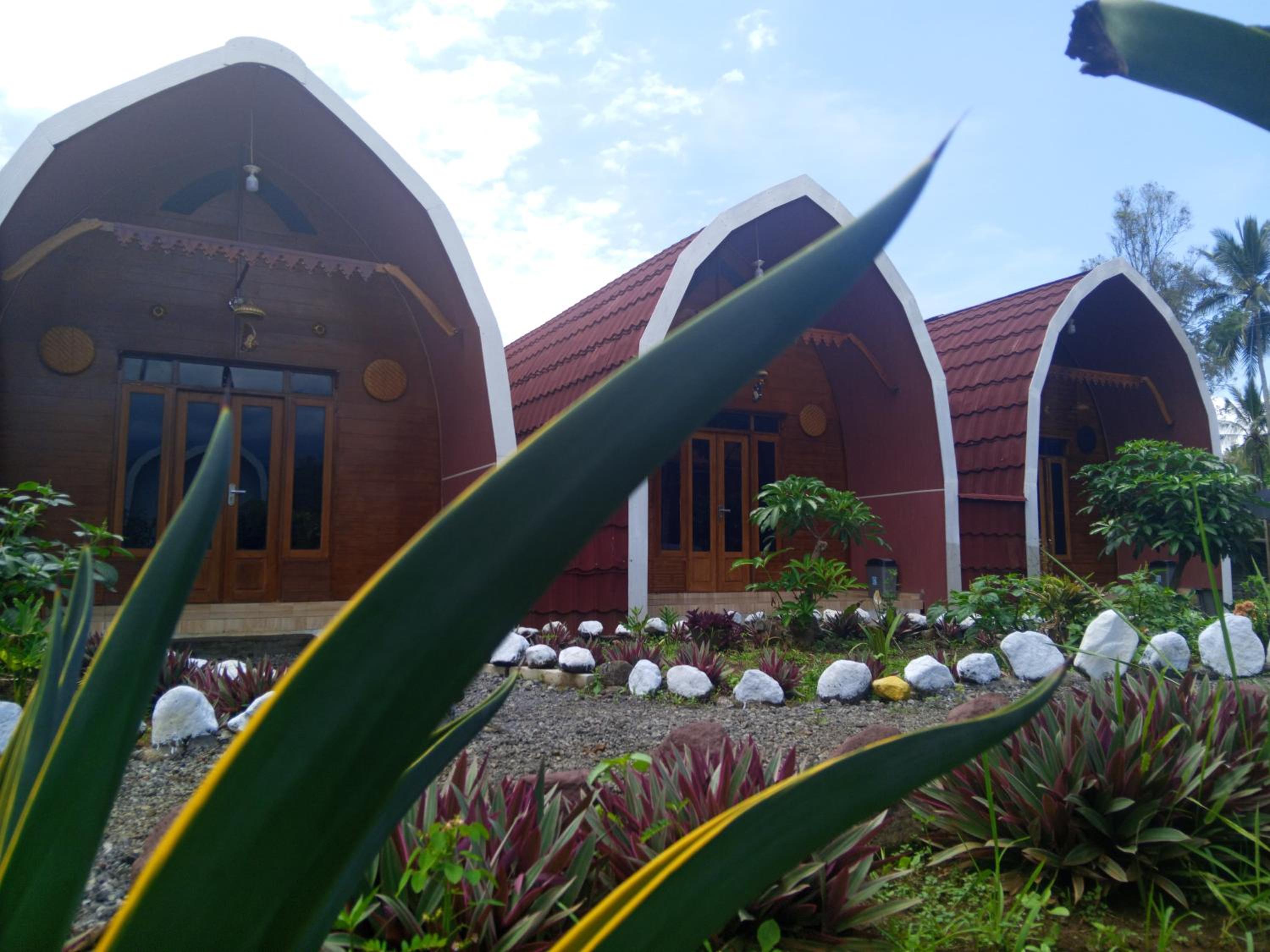 Indah Damai Cottages