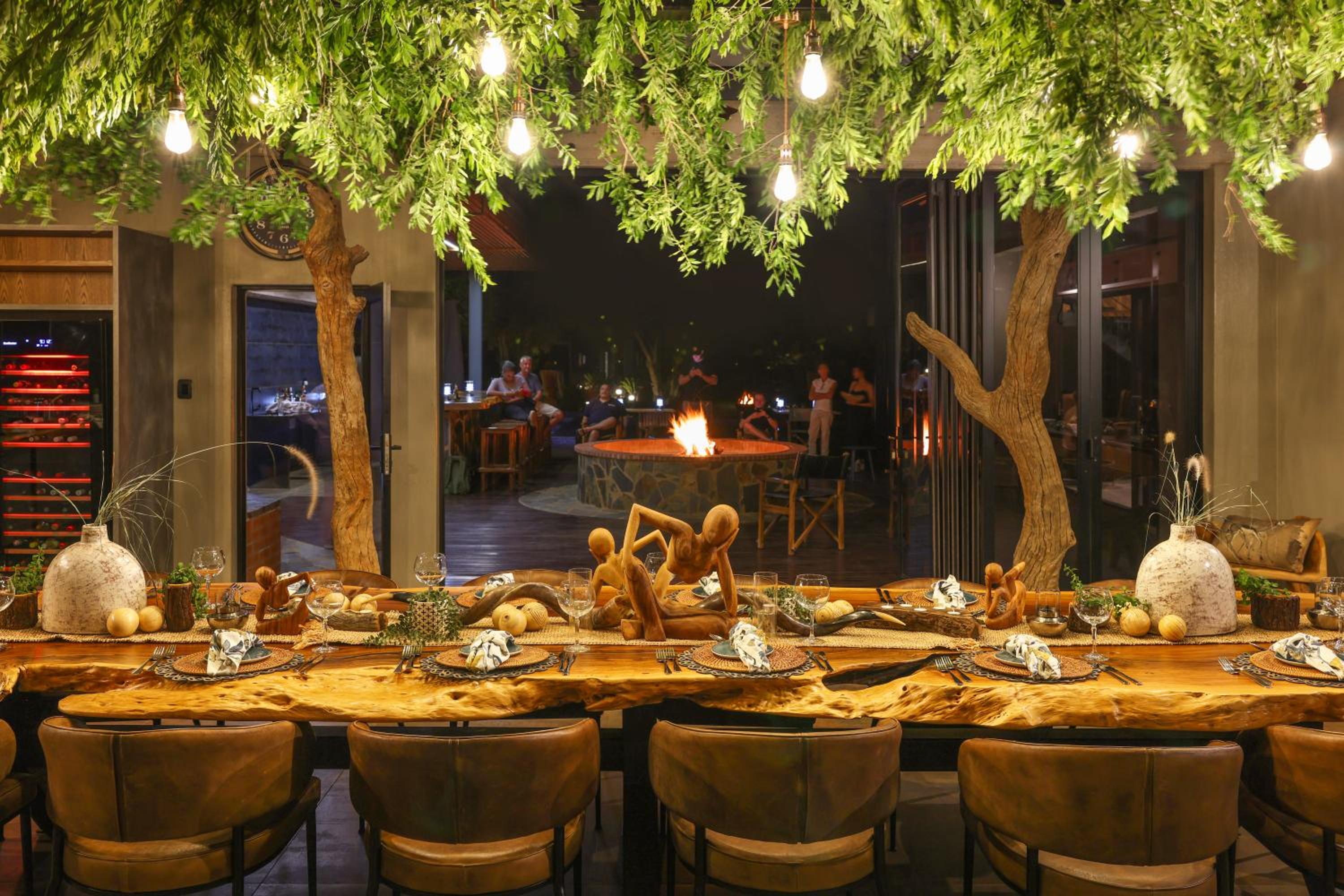 dining