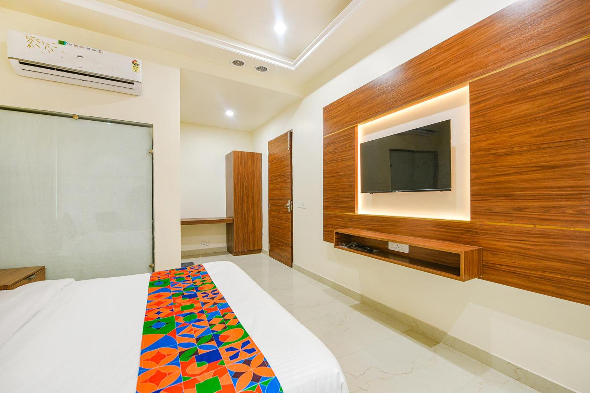FabHotel K9 Royal